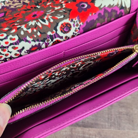 Vera Bradley Magenta Leather Quilted Audrey Wallet - Picture 12 of 13